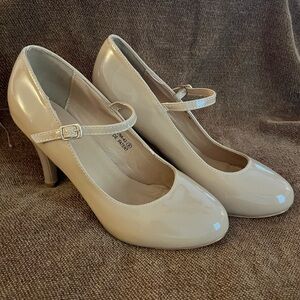 Bella Marie Nude Mary Jane Patent Heels